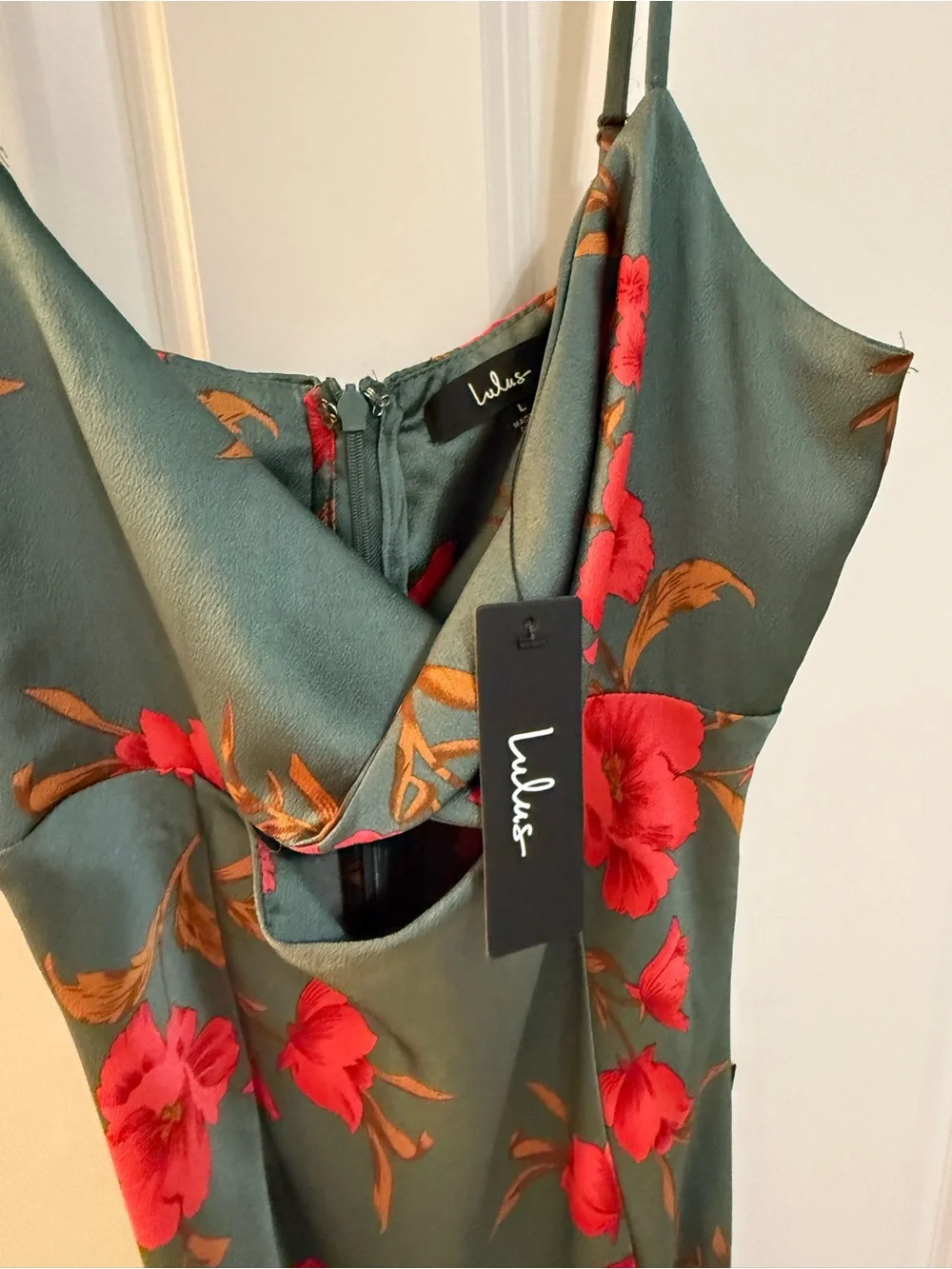 Lulus floral dress with cutout size large nwt - Picture 3 of 6